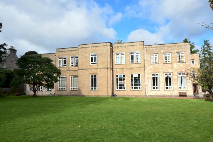 2 Bedroom Flat To Rent In Woodhall Road, Edinburgh, Midlothian, EH13