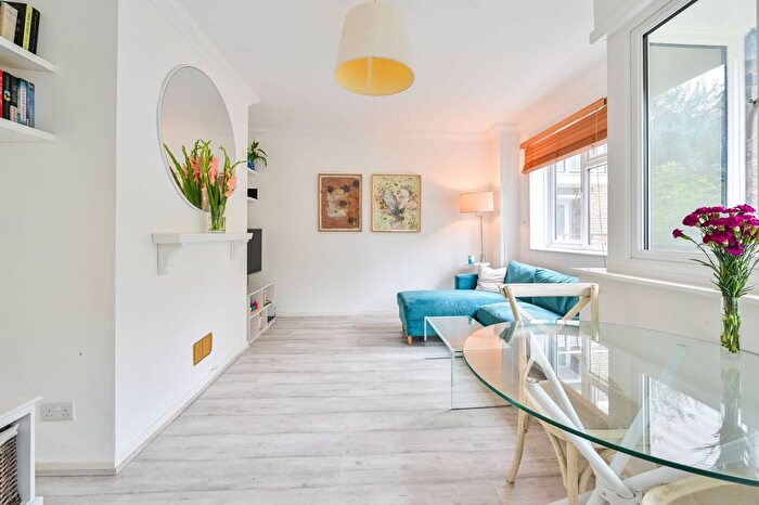 2 Bedroom Maisonette For Sale In Caldwell Street, Oval, London, SW9