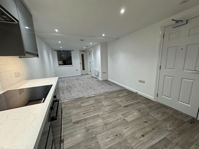 1 Bedroom Flat To Rent In High Street, Taunton, TA1