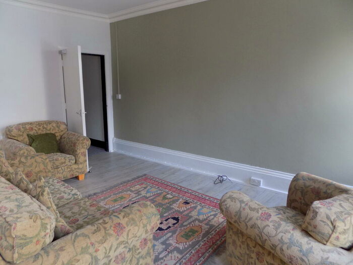 2 Bedroom Apartment To Rent In High Street, Bangor, Gwynedd, LL57