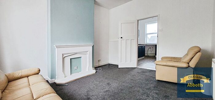 1 Bedroom Property To Rent In Stour Road, Harwich, CO12