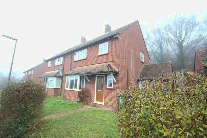 4 Bedroom House To Rent In Park Barn Drive, Guildford, GU2