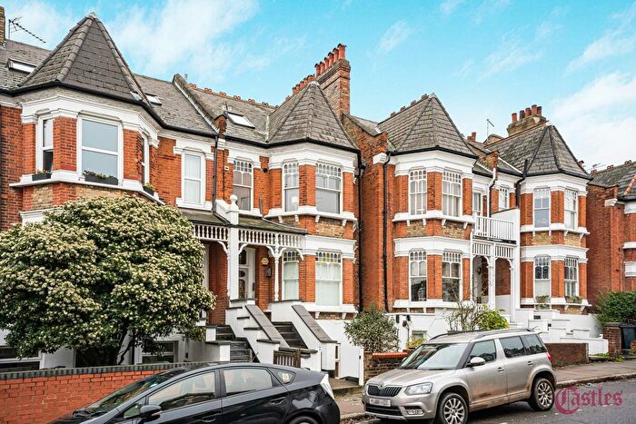 1 Bedroom Flat For Sale In Church Lane, N8