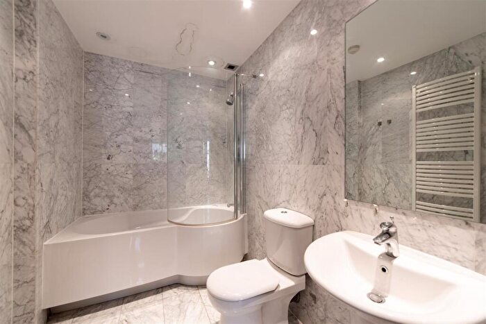 2 Bedroom Apartment To Rent In £pppw - Murton House - Grainger Street, NE1