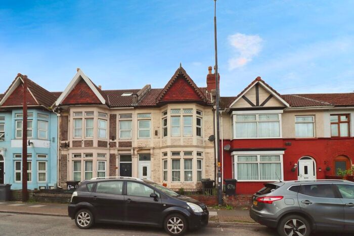 3 Bedroom Terraced House For Sale In Stapleton Road, Bristol, BS5