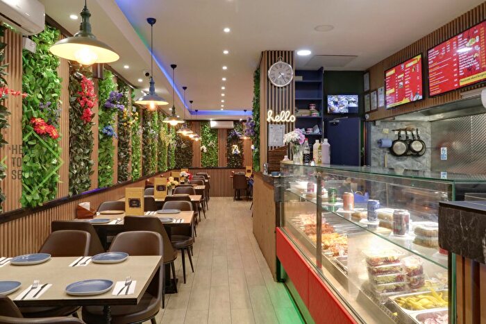 Restaurant Retail Property / Shop For Sale In Restaurant, Gants Hill, IG2
