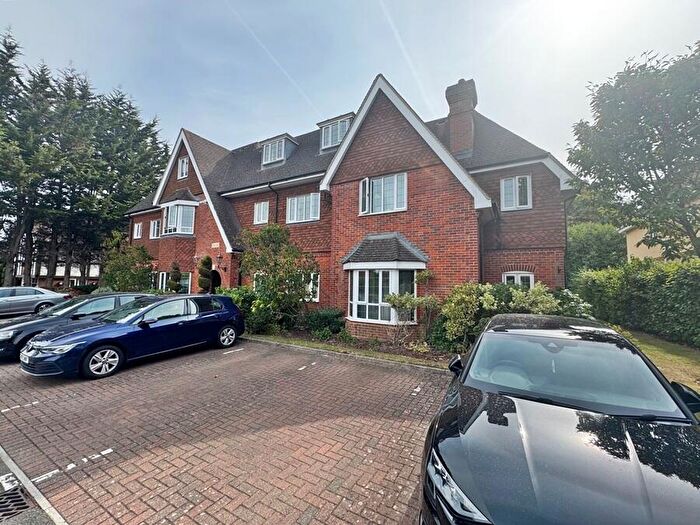 2 Bedroom Flat To Rent In Maidenhead, SL6