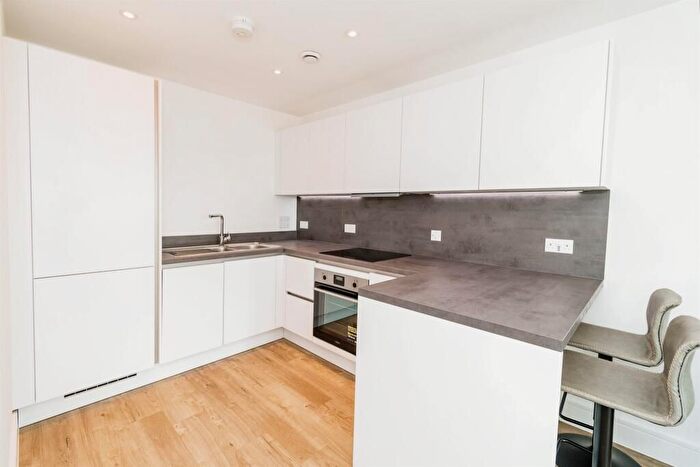 1 Bedroom Flat To Rent In Meridian Way, Southampton, SO14