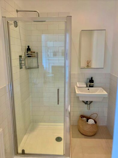 Studio To Rent In Nottingham Place, London, W1U