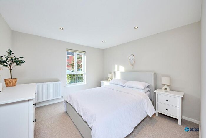 2 Bedroom Flat For Sale In Ellerman Road, Brunswick Dock, L3