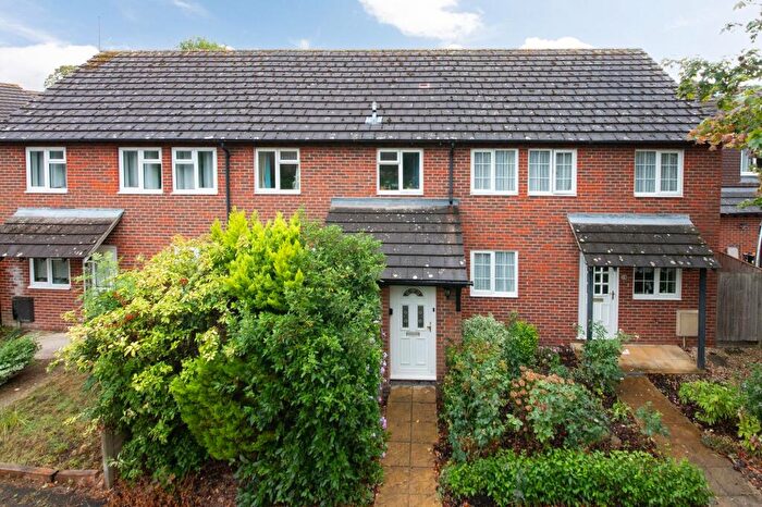 2 Bedroom Terraced House For Sale In Balmoral Road, Didcot, OX11