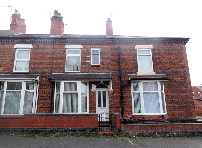 3 Bedroom Terraced House For Sale In West Avenue, Crewe, Cheshire, CW1