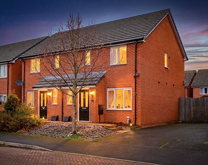 3 Bedroom Semi Detached House For Sale In Chapman Drive, CV6