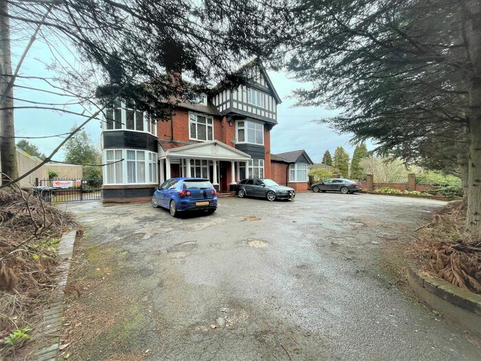 3 Bedroom Flat To Rent In Yardley Wood Road, Birmingham, B13