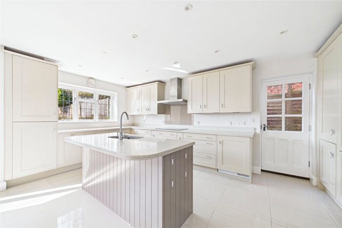 4 Bedroom Semi-Detached House To Rent In High Road, Cookham, Maidenhead, Berkshire, SL6
