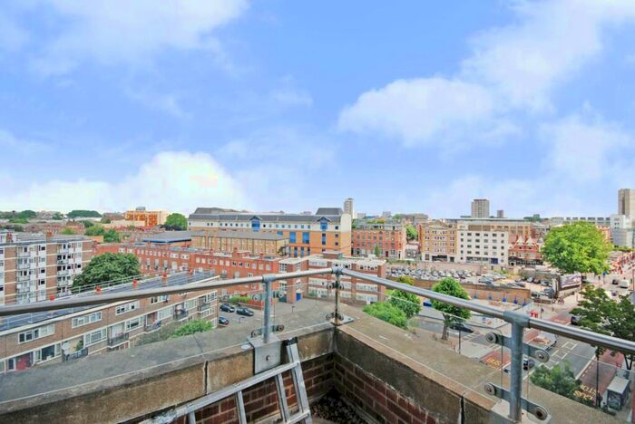 2 Bedroom Flat To Rent In City Road, City, London, EC1V