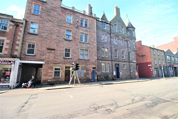 2 Bedroom Apartment To Rent In Causewayside, Newington, Edinburgh, EH9