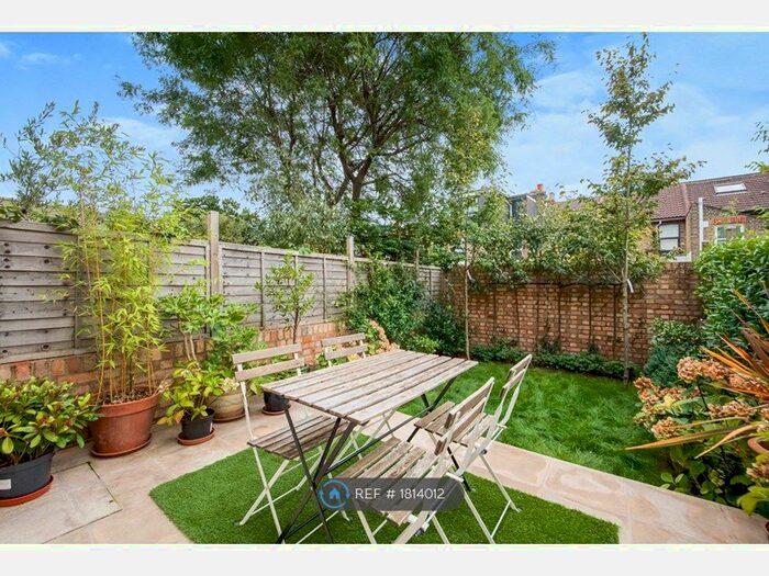 3 Bedroom Terraced House To Rent In London, London, E17