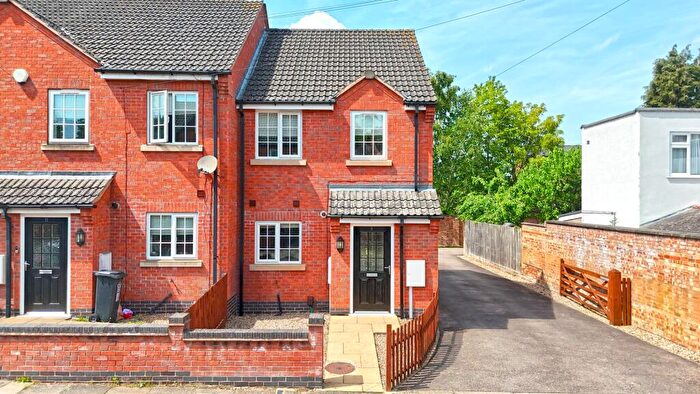 3 Bedroom End Of Terrace House For Sale In Paget Street, Aylestone, Leicester, LE2