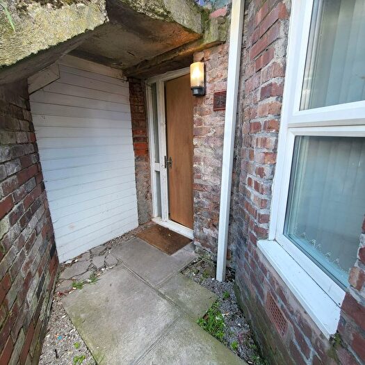 1 Bedroom Flat To Rent In Flat, Kremlin Drive, Liverpool, L13