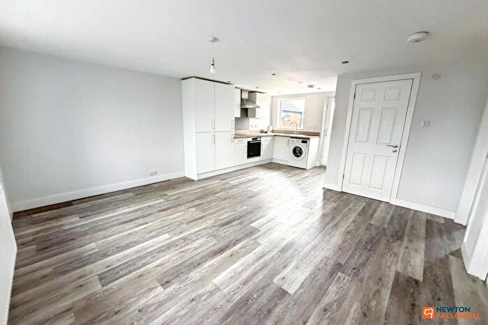 2 Bedroom Flat To Rent In Lincoln Road, Walton, Peterborough, PE4