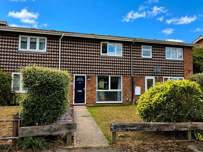 2 Bedroom Terraced House For Sale In Vanquisher Walk, Gravesend, DA12