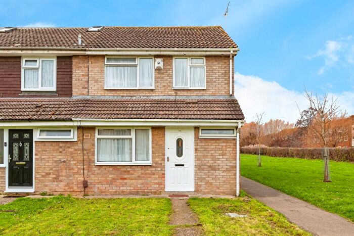 5 Bedroom End Of Terrace House For Sale In Goodman Park, Slough, SL2