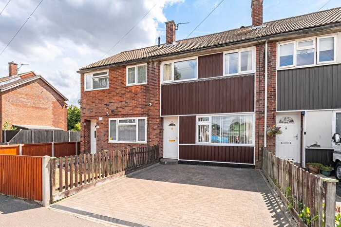 3 Bedroom Terraced House For Sale In Barclay Road, Norwich, NR7