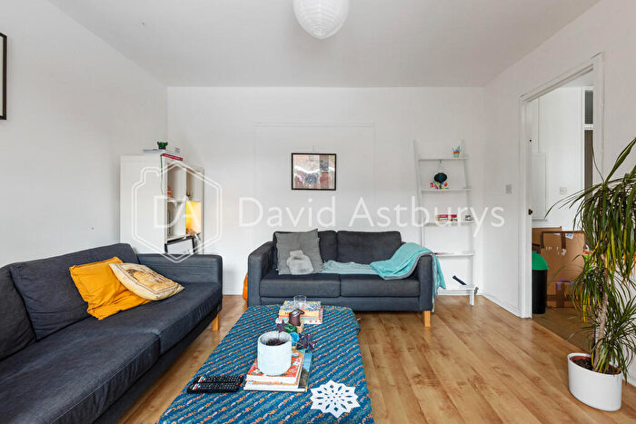 4 Bedroom Terraced House To Rent In Canonbury Crescent, Islington, N1