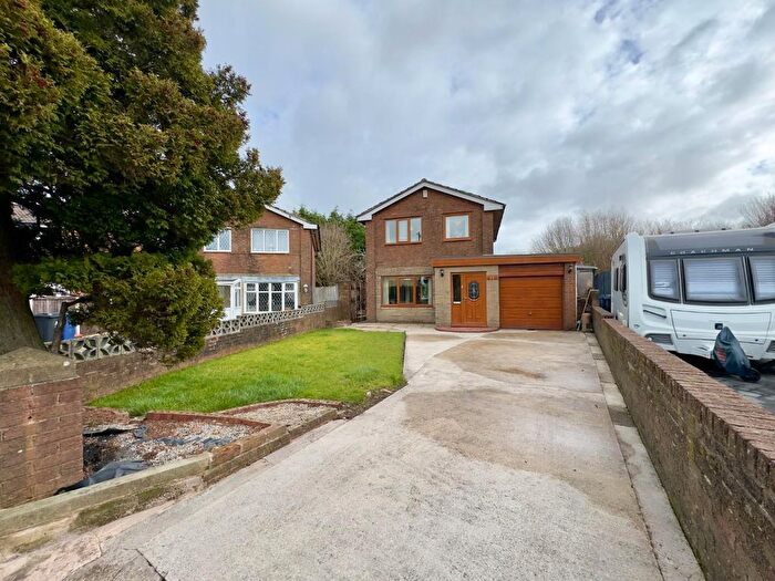 3 Bedroom Detached House For Sale In Kings Drive, Padiham, Burnley, BB12