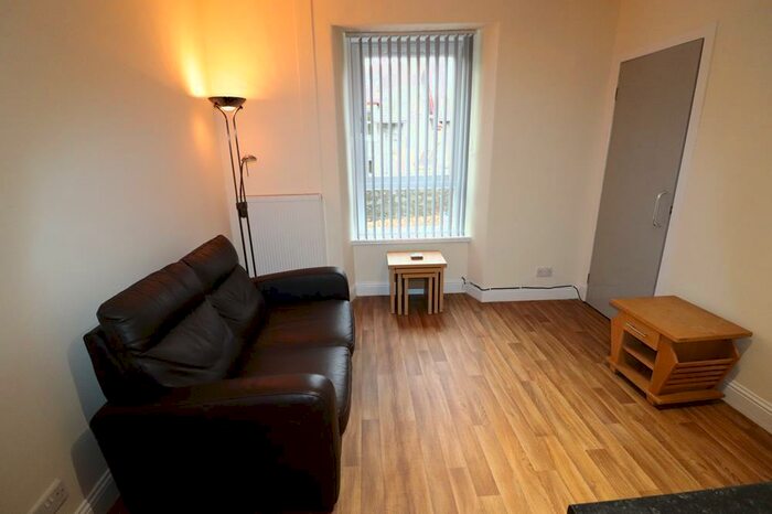 1 Bedroom Flat To Rent In Wallfield Crescent, First Floor Left, AB25