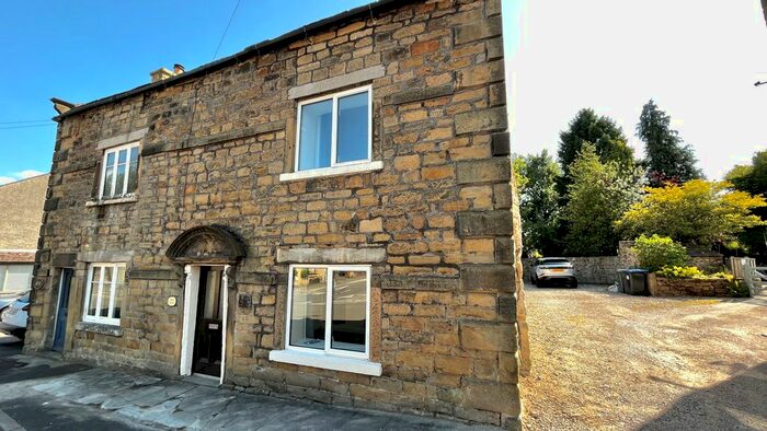 2 Bedroom Property To Rent In Main Road, Eyam, Hope Valley, S32