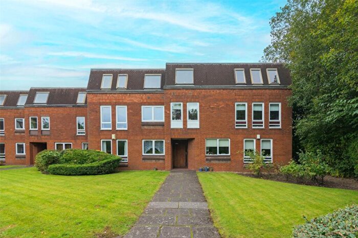 2 Bedroom Flat To Rent In Clarence Gardens, Glasgow, Lanarkshire, G11