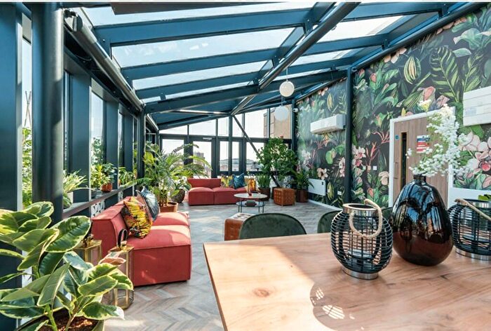 Apartment To Rent In Rockingham Street, Sheffield, S1