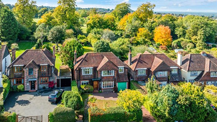 4 Bedroom House For Sale In Beacon Way, Banstead, SM7