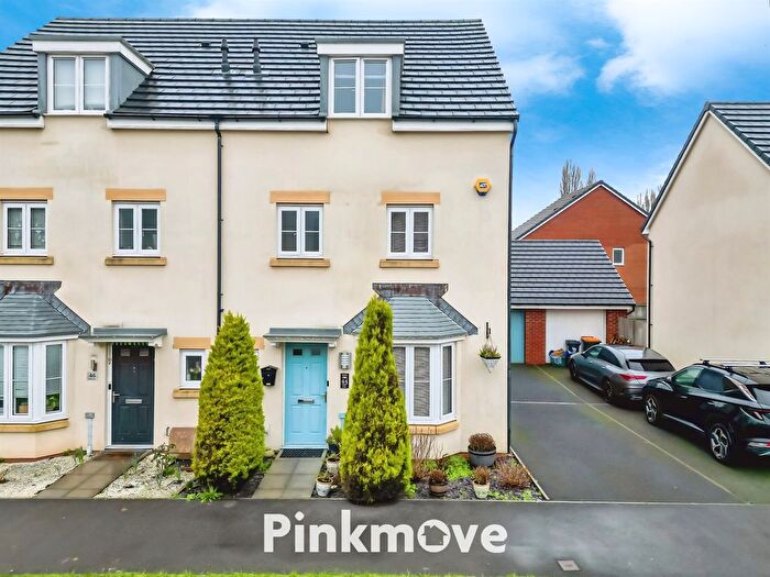 4 Bedroom Semi-Detached House For Sale In Park Way, Rogerstone, Newport, NP10
