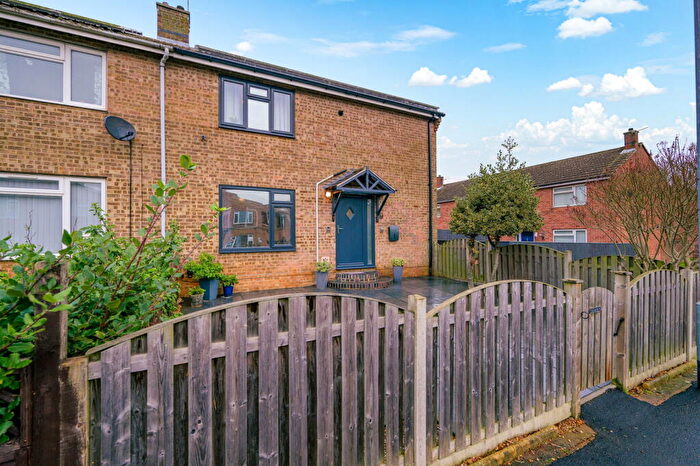 3 Bedroom End Of Terrace House For Sale In Hornsby Road In Grantham, NG31