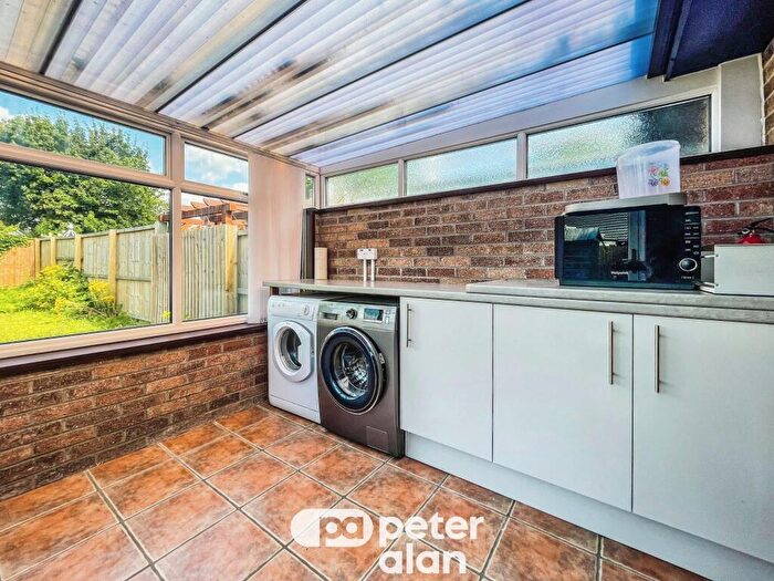 2 Bedroom Bungalow To Rent In Boncath Road, Llandaff North, CF14