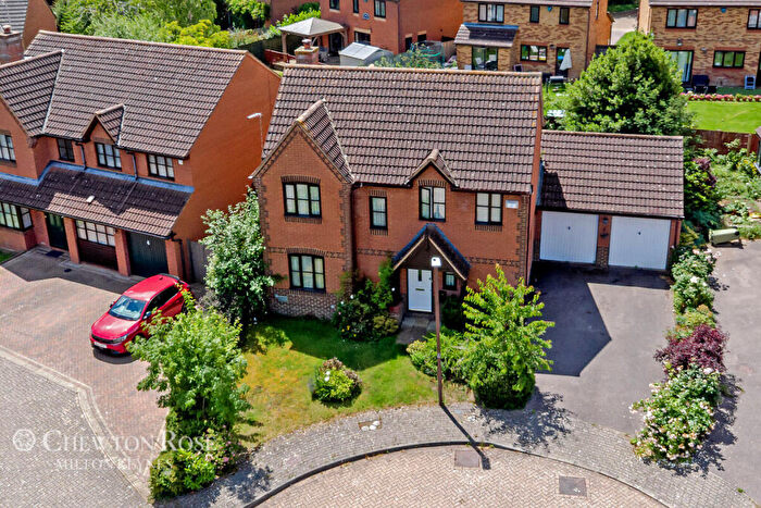 4 Bedroom Detached House For Sale In Hathaway Court, Crownhill, MK8