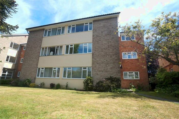2 Bedroom Flat To Rent In Embassy Court, Lansdown Road, Sidcup, DA14