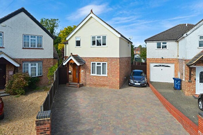 4 Bedroom Detached House For Sale In Molyneux Road, Godalming, Surrey, GU7