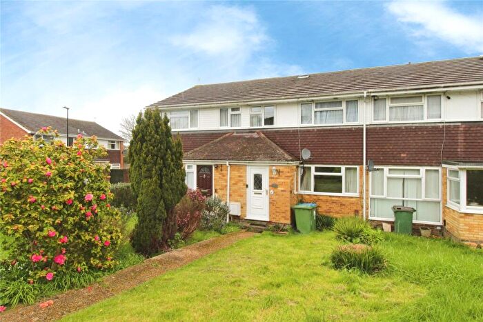 4 Bedroom Terraced House For Sale In Arden Close, Southampton, SO18