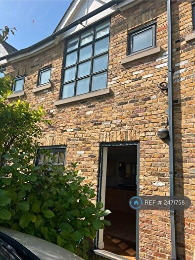 2 Bedroom Terraced House To Rent In Independent Place, London, E8