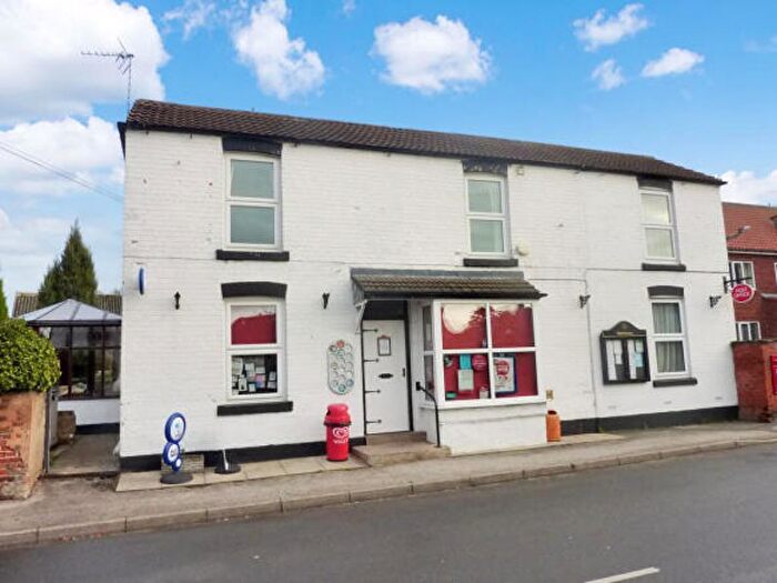 4 Bedroom Property For Sale In Main Street, Mattersey, DN10