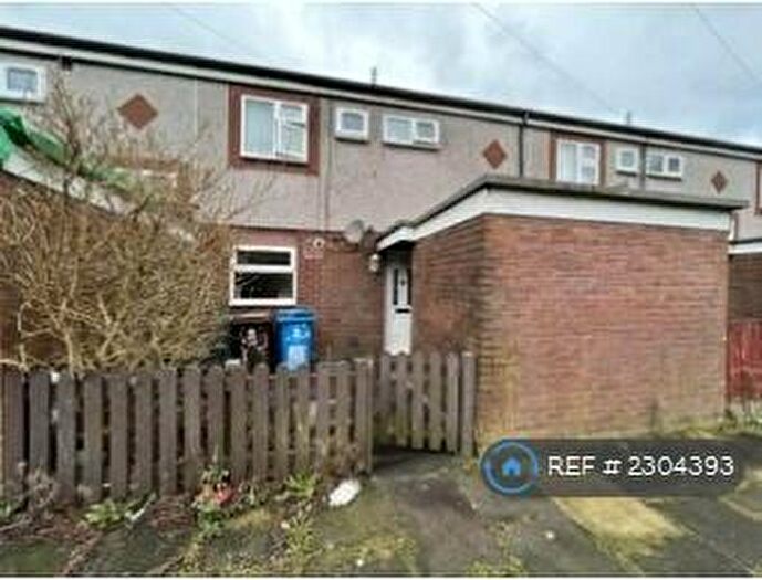3 Bedroom Terraced House To Rent In Poynter Walk, Oldham, OL1