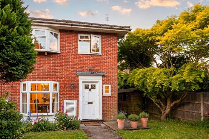 3 Bedroom Semi-Detached House To Rent In Woking, Surrey, GU22
