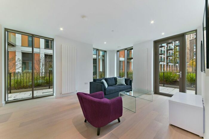 2 Bedroom Flat To Rent In Laker House, Royal Wharf, London E16