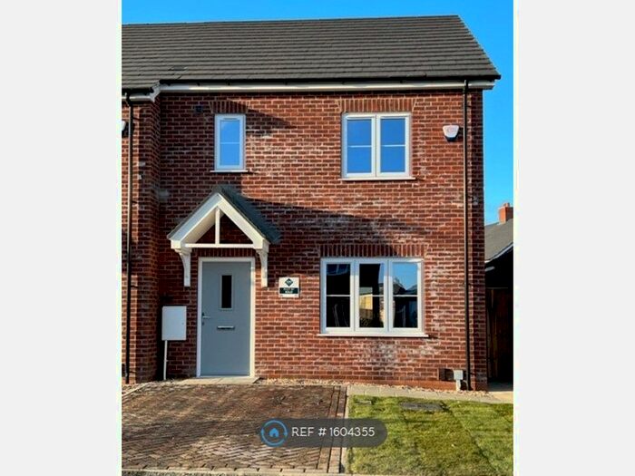 3 Bedroom End Of Terrace House To Rent In Buddleia Drive, Louth, LN11