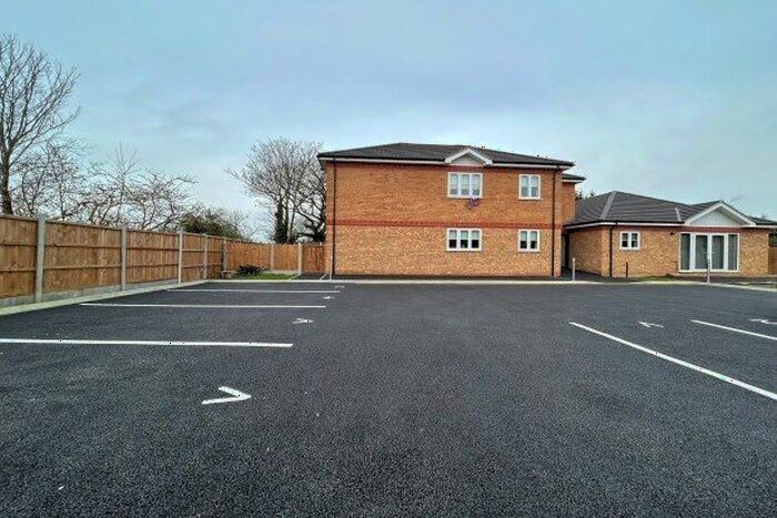 1 Bedroom Flat To Rent In Blandford Close, Romford, RM7