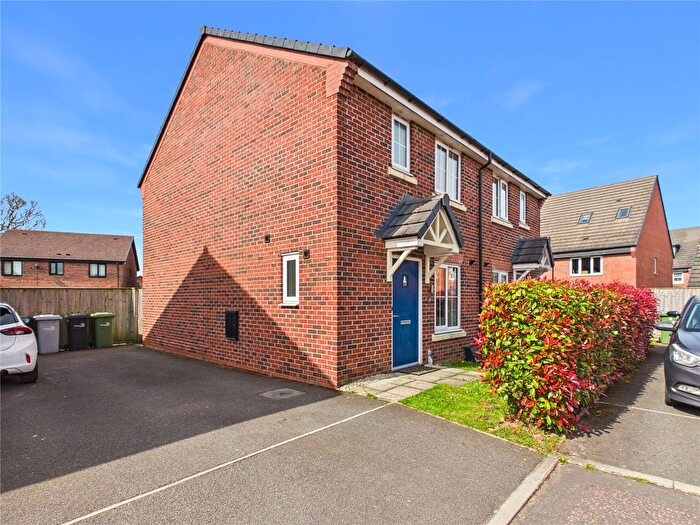 3 Bedroom Semi Detached House For Sale In Owen Close, Sandbach, Cheshire, CW11